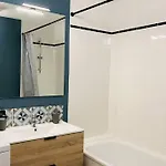 A Deux Pas Du Port, Jolie Maison Redecoree Tatil Evi