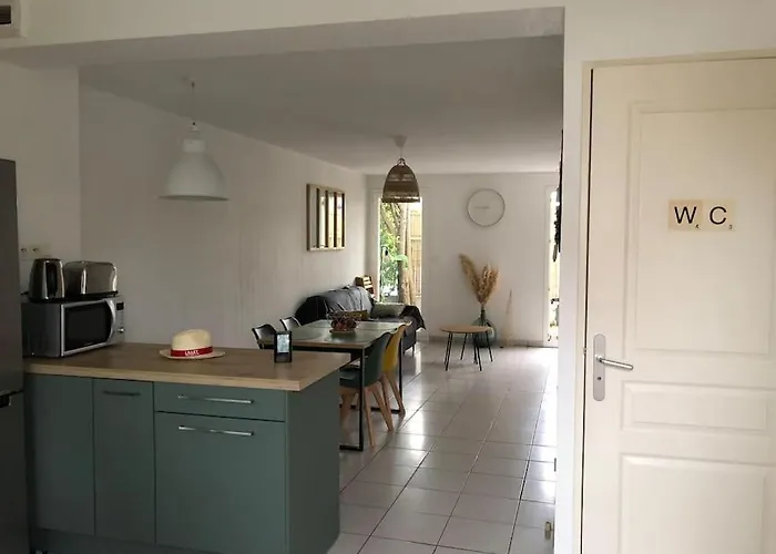 בית נופש A Deux Pas Du Port, Jolie Maison Redecoree *