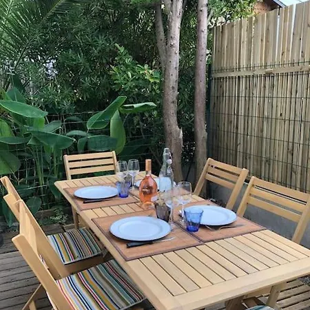 A Deux Pas Du Port, Jolie Maison Redecoree