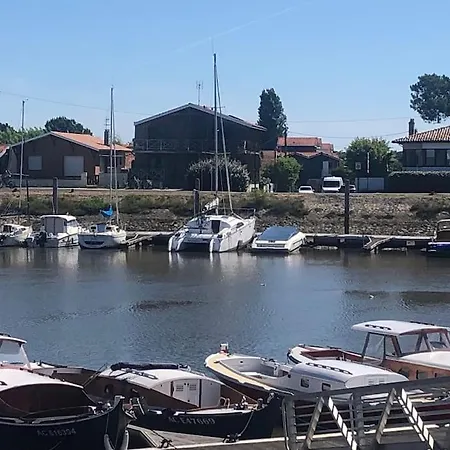 A Deux Pas Du Port, Jolie Maison Redecoree *