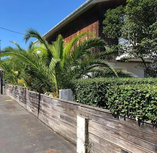 Semesterbostad A Deux Pas Du Port, Jolie Maison Redecoree *