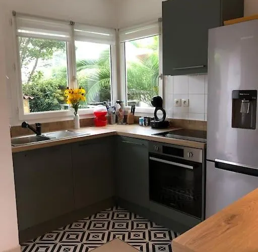 Semesterbostad A Deux Pas Du Port, Jolie Maison Redecoree La Teste-de-Buch